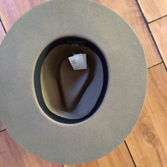 NEW! Rare Wyeth olive green velvet wool rancher